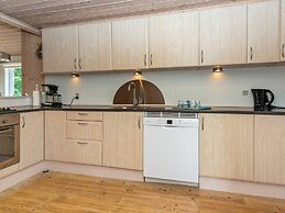 6 Person Holiday Home in Ulfborg