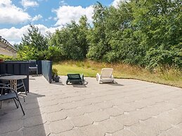 6 Person Holiday Home in Ulfborg