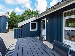 6 Person Holiday Home in Ulfborg