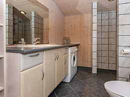 6 Person Holiday Home in Ulfborg