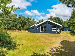 6 Person Holiday Home in Ulfborg
