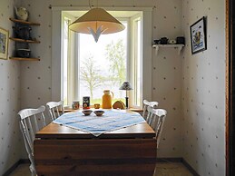 6 Person Holiday Home in Holsljunga-by Traum