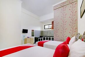 Super OYO Capital O 90151 Guest House 180