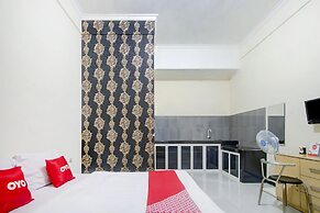 Super OYO Capital O 90151 Guest House 180