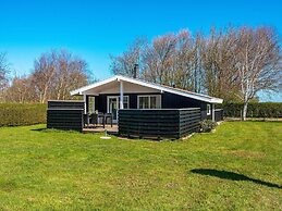 4 Person Holiday Home in Hemmet