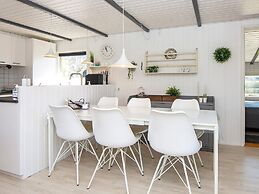 4 Person Holiday Home in Hemmet