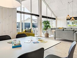 Luxury Retreat for 18 - By Traum Ferienwohnungen