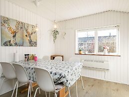 8 Person Holiday Home in Vinderup-by Traum
