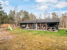 6 Person Holiday Home in Laeso-by Traum