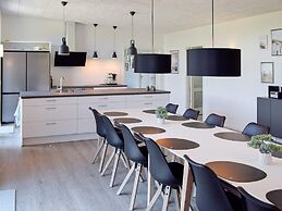 14 Person Holiday Home in Vaeggerlose-by Traum