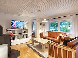 6 Person Holiday Home in Dannemare