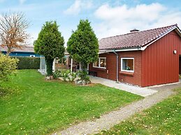 6 Person Holiday Home in Dannemare