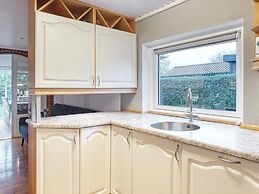 6 Person Holiday Home in Dannemare