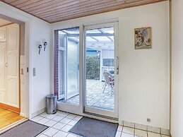 6 Person Holiday Home in Dannemare