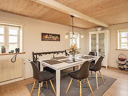 5 Person Holiday Home in Oster Assels-by Traum