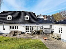 5 Person Holiday Home in Oster Assels-by Traum