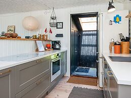 8 Person Holiday Home in Ebeltoft-by Traum