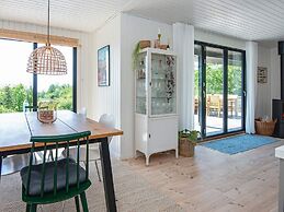 8 Person Holiday Home in Ebeltoft-by Traum