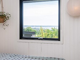 8 Person Holiday Home in Ebeltoft-by Traum