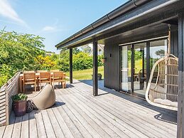 8 Person Holiday Home in Ebeltoft-by Traum