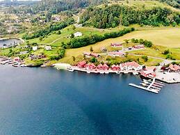 8 Person Holiday Home in Sjernaroy