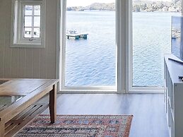 8 Person Holiday Home in Sjernaroy