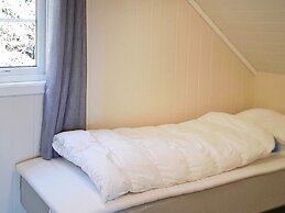 8 Person Holiday Home in Sjernaroy