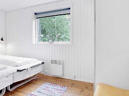 8 Person Holiday Home in Albaek
