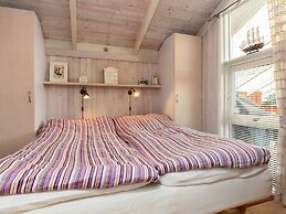 6 Person Holiday Home in Hals