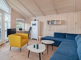 6 Person Holiday Home in Vaeggerlose-by Traum