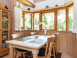 6 Person Holiday Home in Hovborg