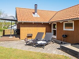 6 Person Holiday Home in Hemmet