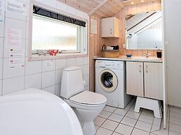 6 Person Holiday Home in Hemmet