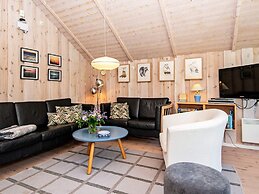 6 Person Holiday Home in Hemmet
