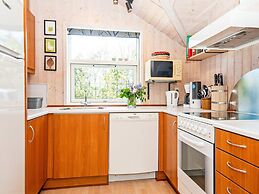 6 Person Holiday Home in Hemmet