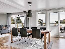 8 Person Holiday Home in Lysekil-by Traum