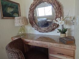 Poolside King Cabana with full kitchen, king bed, sleeper sofa and poo