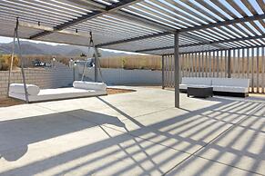 Of Wine & Gods - Hot Tub, Bbq And Fire Pit! 3 Bedroom Home by RedAwnin