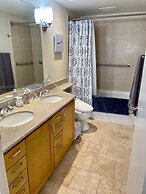 Lanikea Ocean View Apartment 2 Bedroom Condo by RedAwning