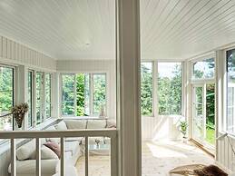 6 Person Holiday Home in Melby