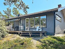 2 Person Holiday Home in Ingaro