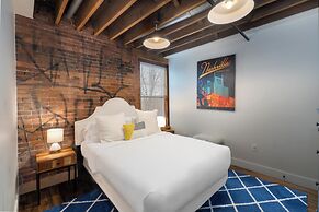 Contemporary Nashville at The 1865