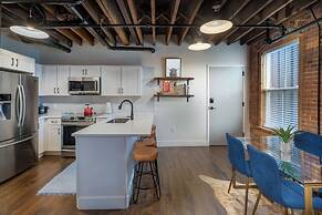 Contemporary Nashville at The 1865