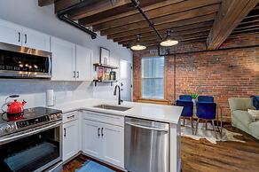 Contemporary Nashville at The 1865