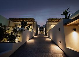 Kaktus Suites Private Pool