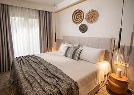 Kaktus Suites Private Pool