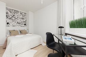 Emilii Plater Apartment by Renters