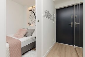 Emilii Plater Apartment by Renters