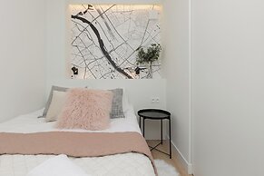 Emilii Plater Apartment by Renters