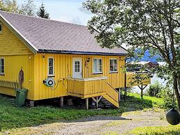 6 Person Holiday Home in Naustbukta-by Traum